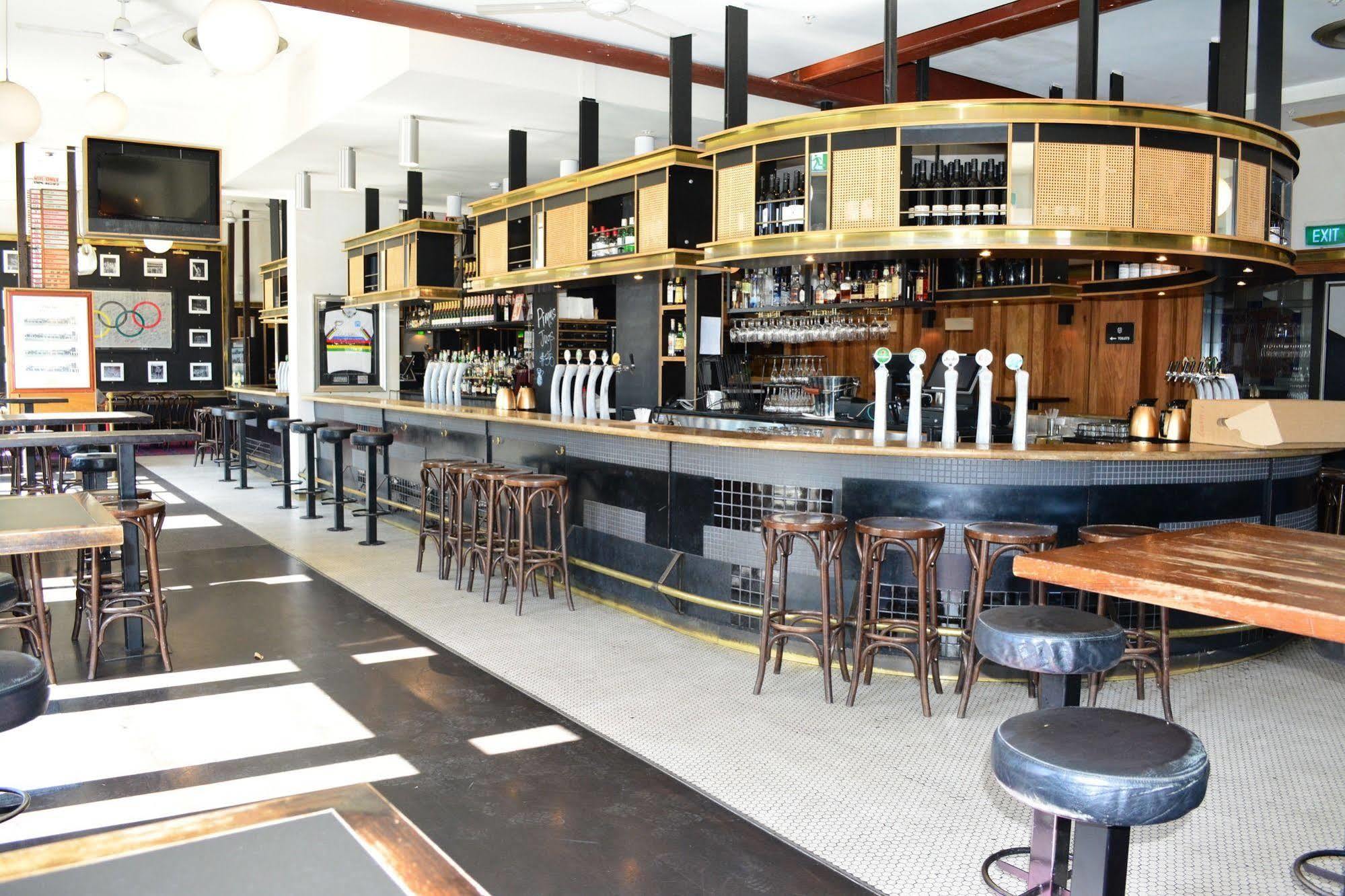 Middle Park Hotel Melbourne Bagian luar foto