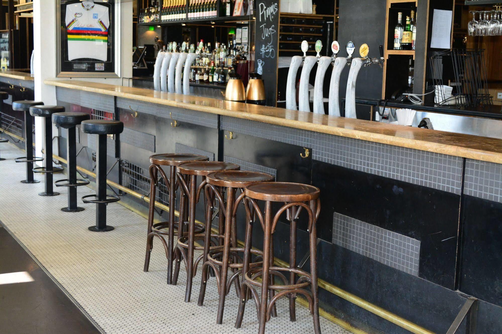 Middle Park Hotel Melbourne Bagian luar foto